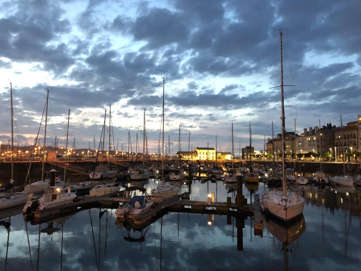 Alojamientos Muelle De Gijón Exteriér fotografie