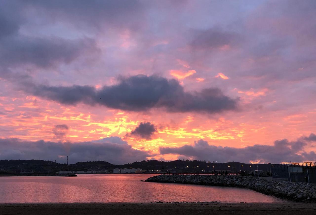 Alojamientos Muelle De Gijón Exteriér fotografie