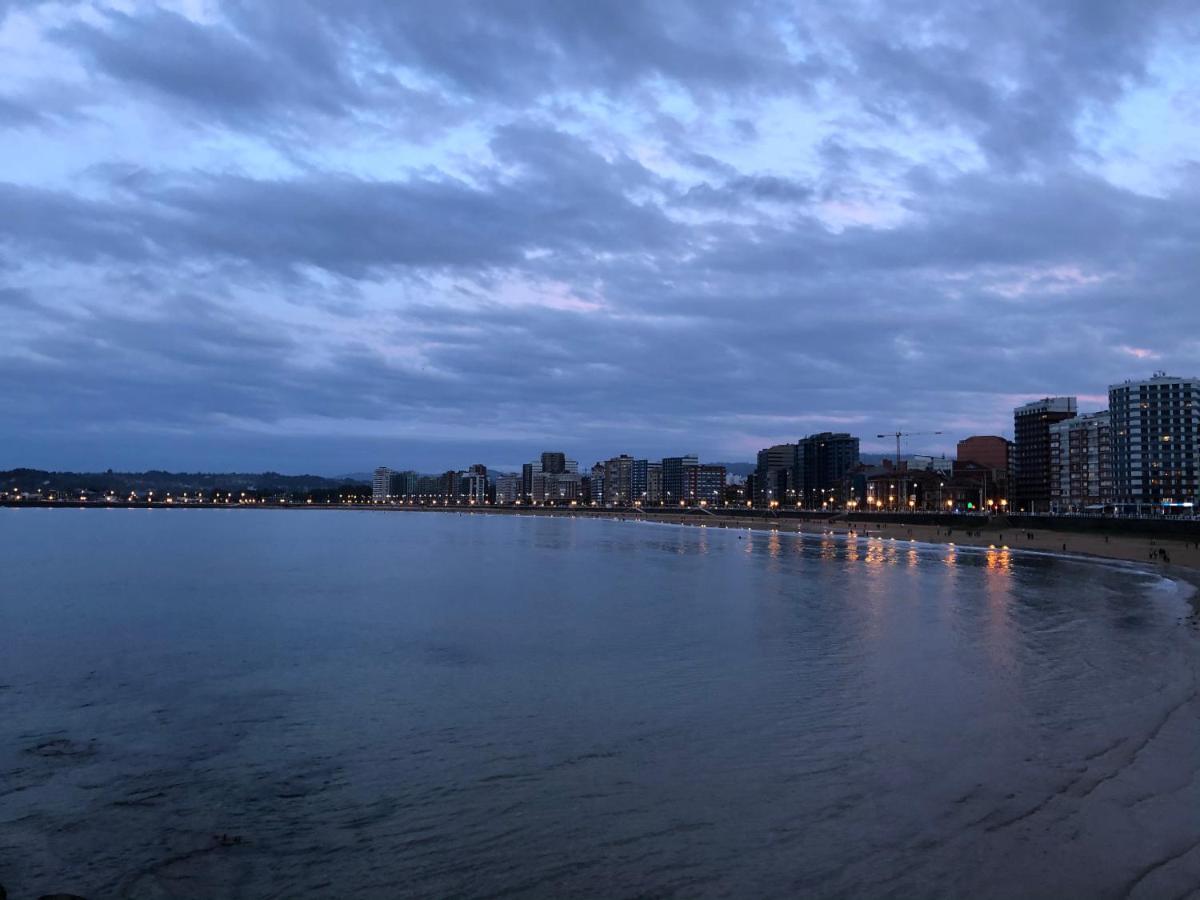 Alojamientos Muelle De Gijón Exteriér fotografie